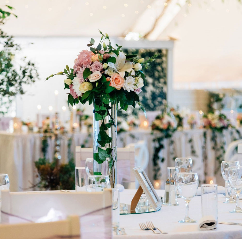 Fleur de Lys sẽ giúp bạn biến ngày cưới trở thành một hồi ức đẹp nhất cuộc đời !