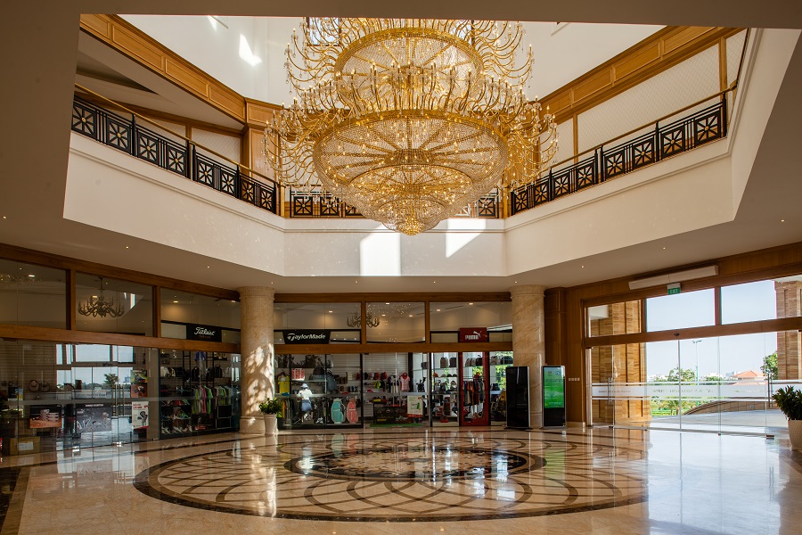 Him Lam Palace