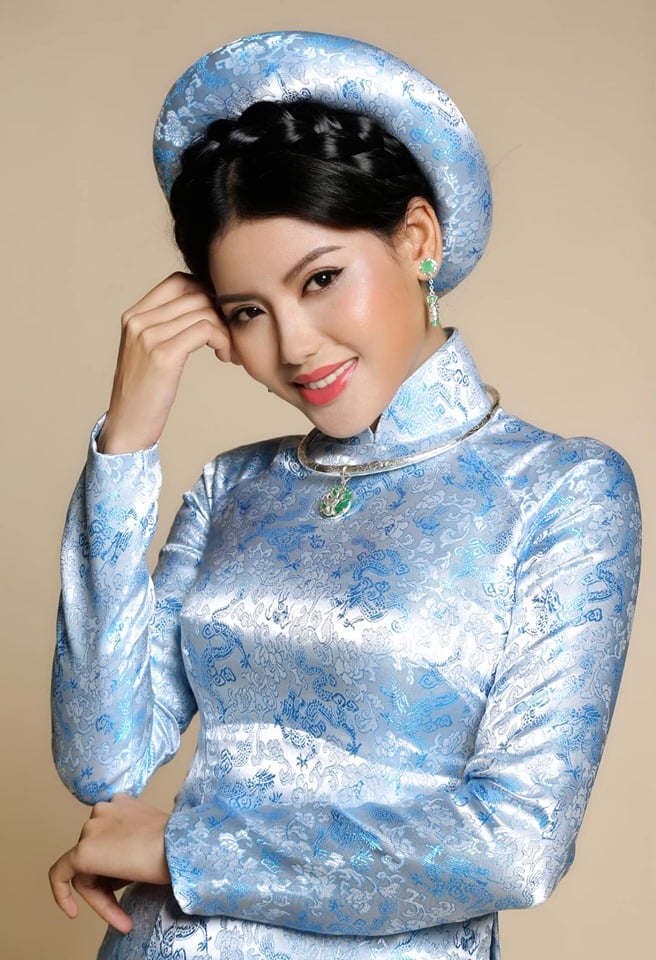 Trang Điểm Cô Dâu Hồ Khanh 