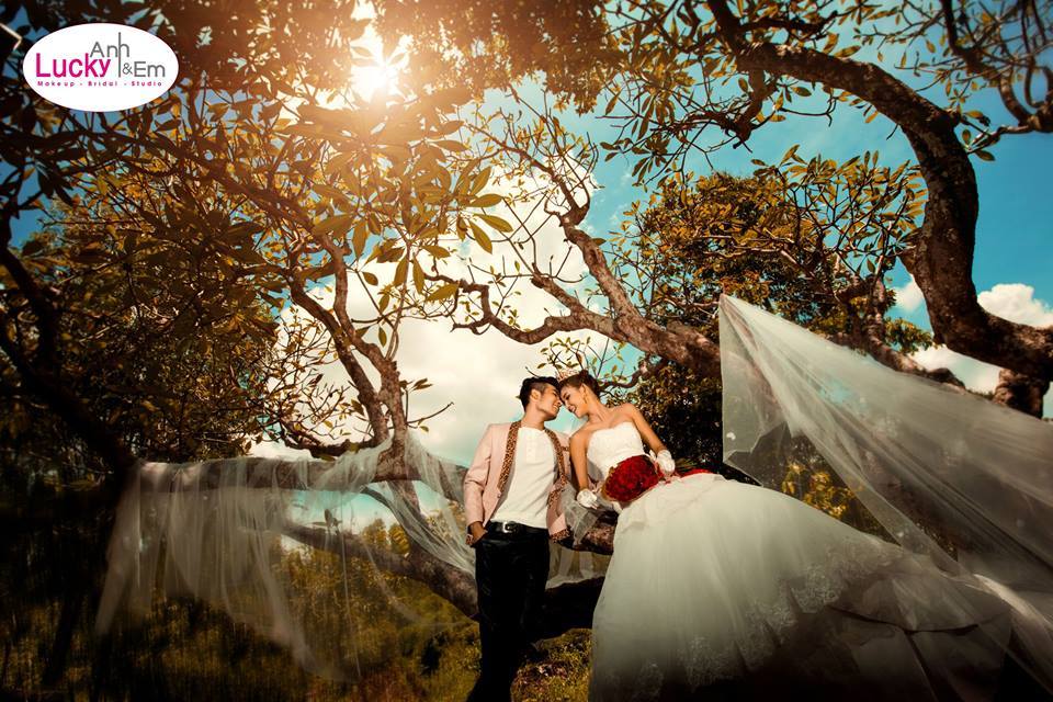 Album cưới mùa thu :Lãng mạn và nhẹ nhàng