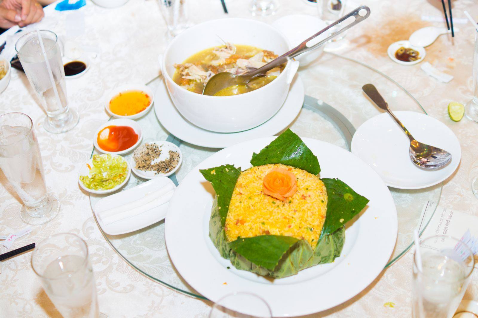 Món Ăn Tiệc Cưới Sài Gòn Phố