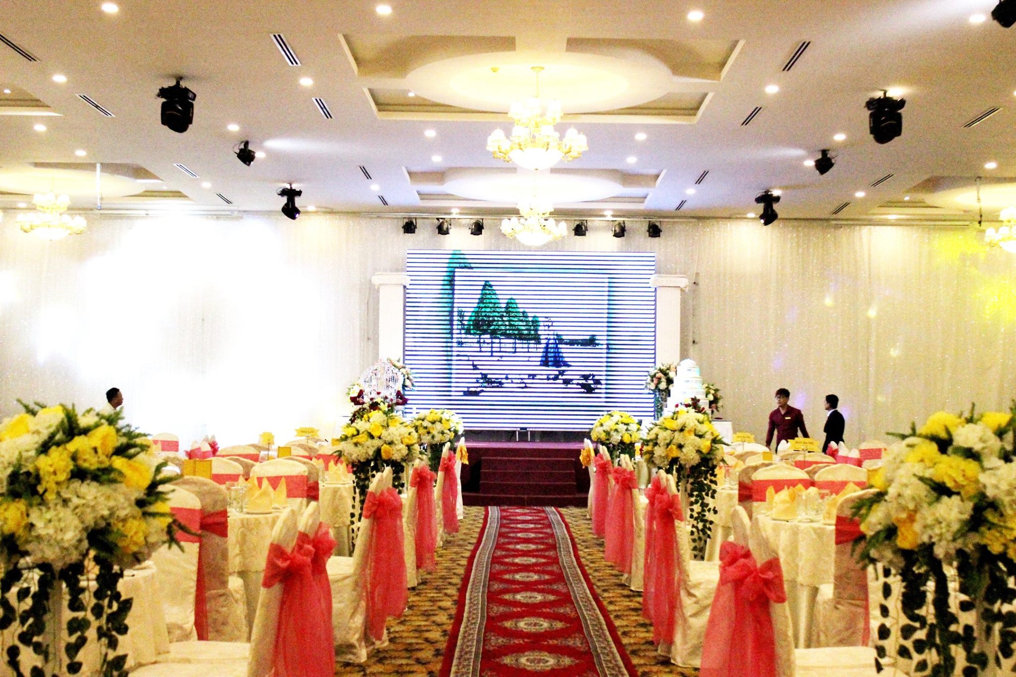 Queen Plaza Wedding & Event