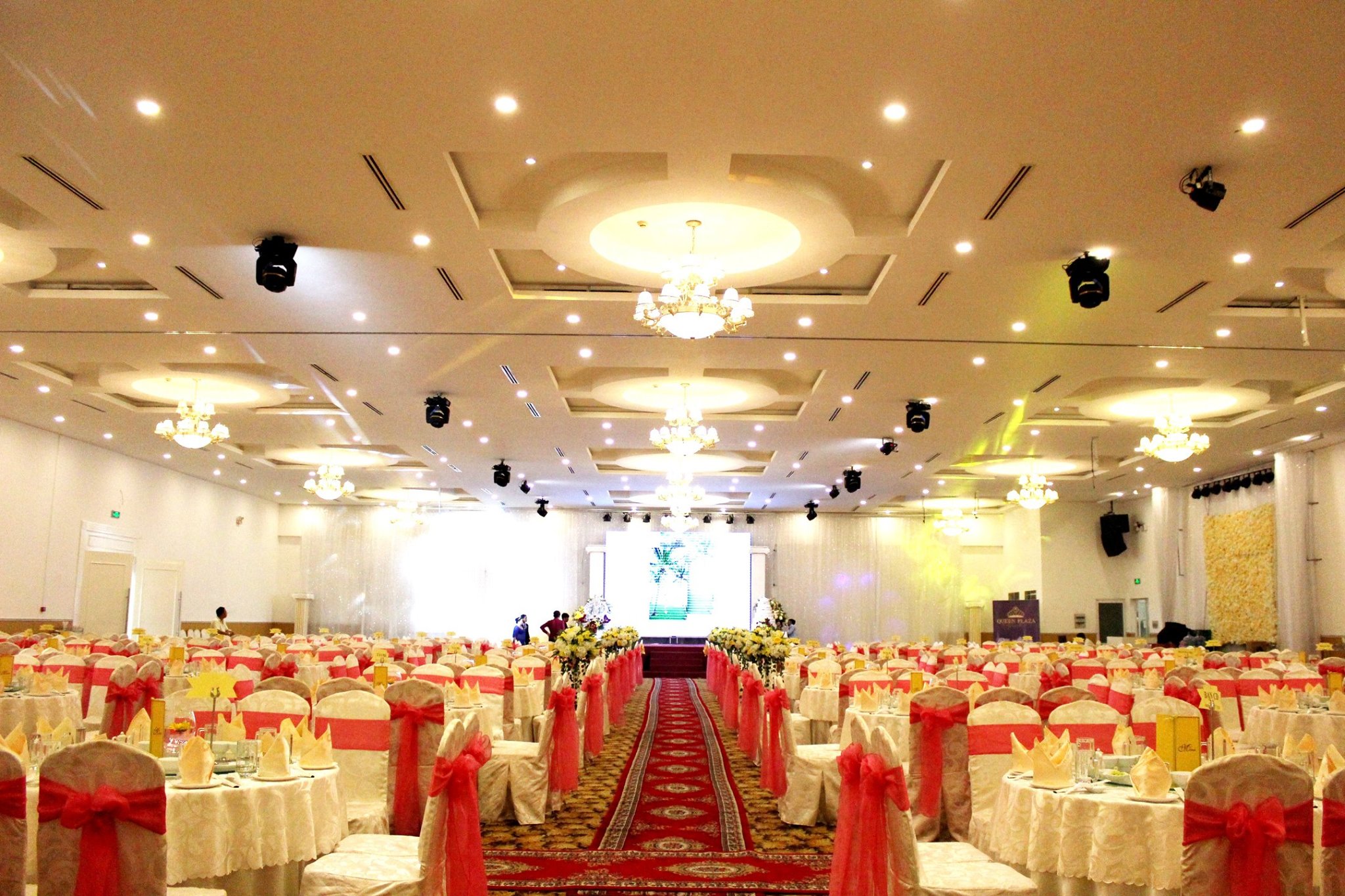 Queen Plaza Wedding & Event