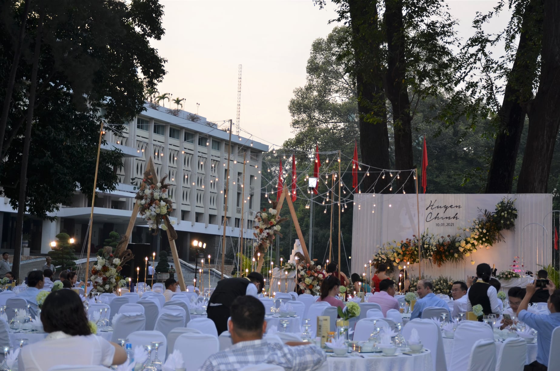 tiệc cưới tại khu vực nhà khách chính phủ 108 nguyễn du