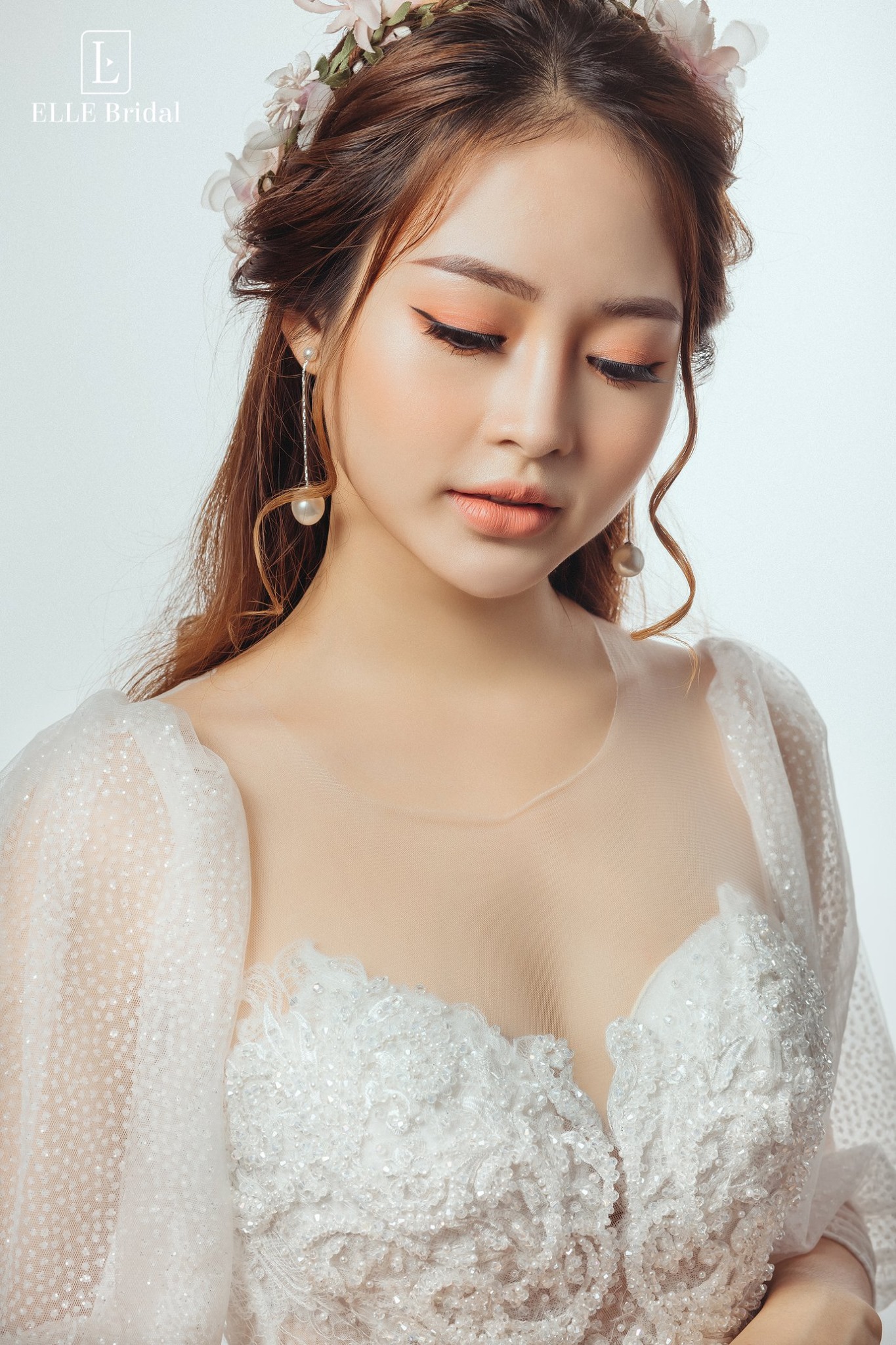 Váy Cưới Hongkong Wedding