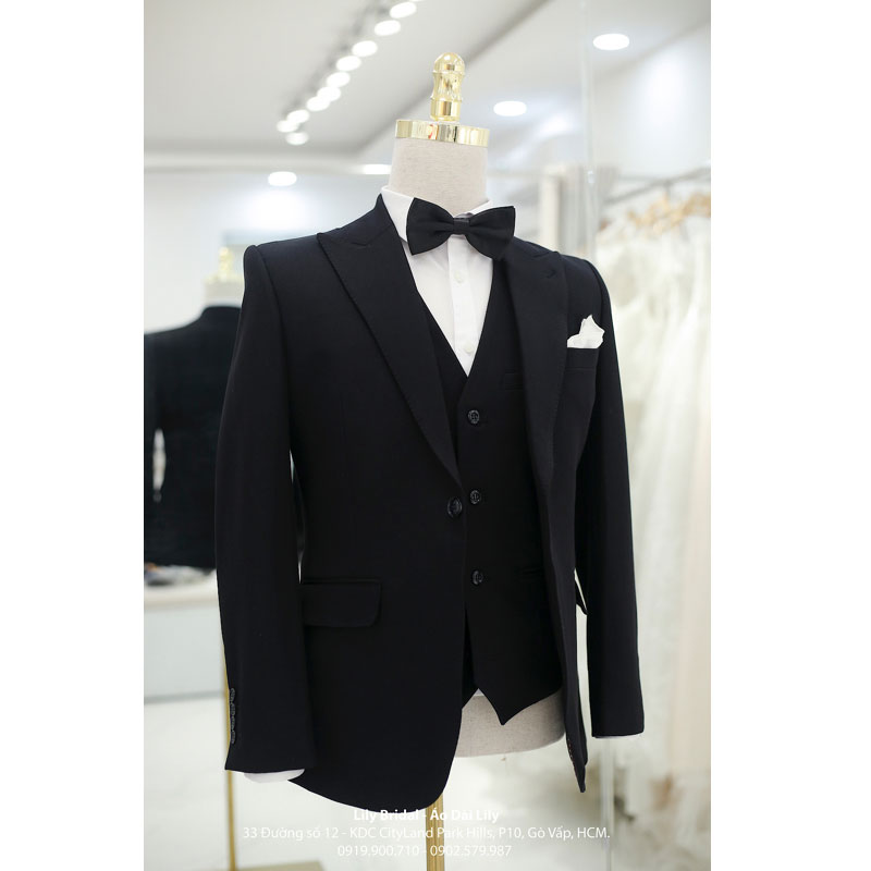 Cho thuê vest: Vest đen 1 nút dành cho chú rể.  
Phù hợp trong Lễ Tiệc tại nhà hàng.
