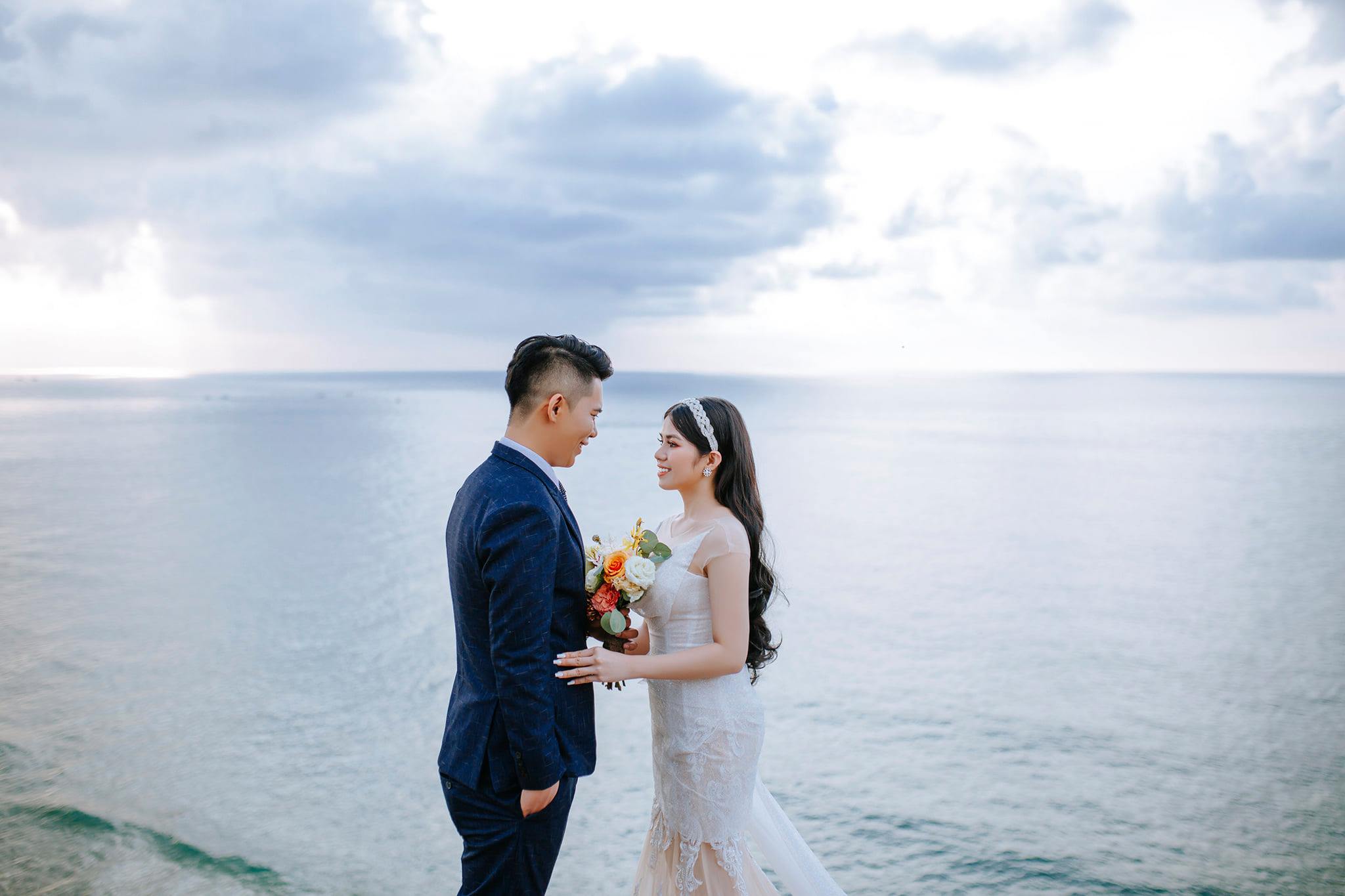 Ảnh Cưới biển - Hip Wedding