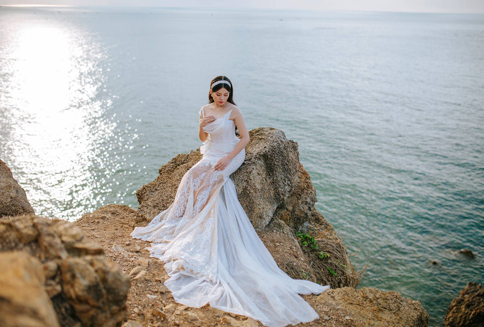 Ảnh Cưới biển - Hip Wedding