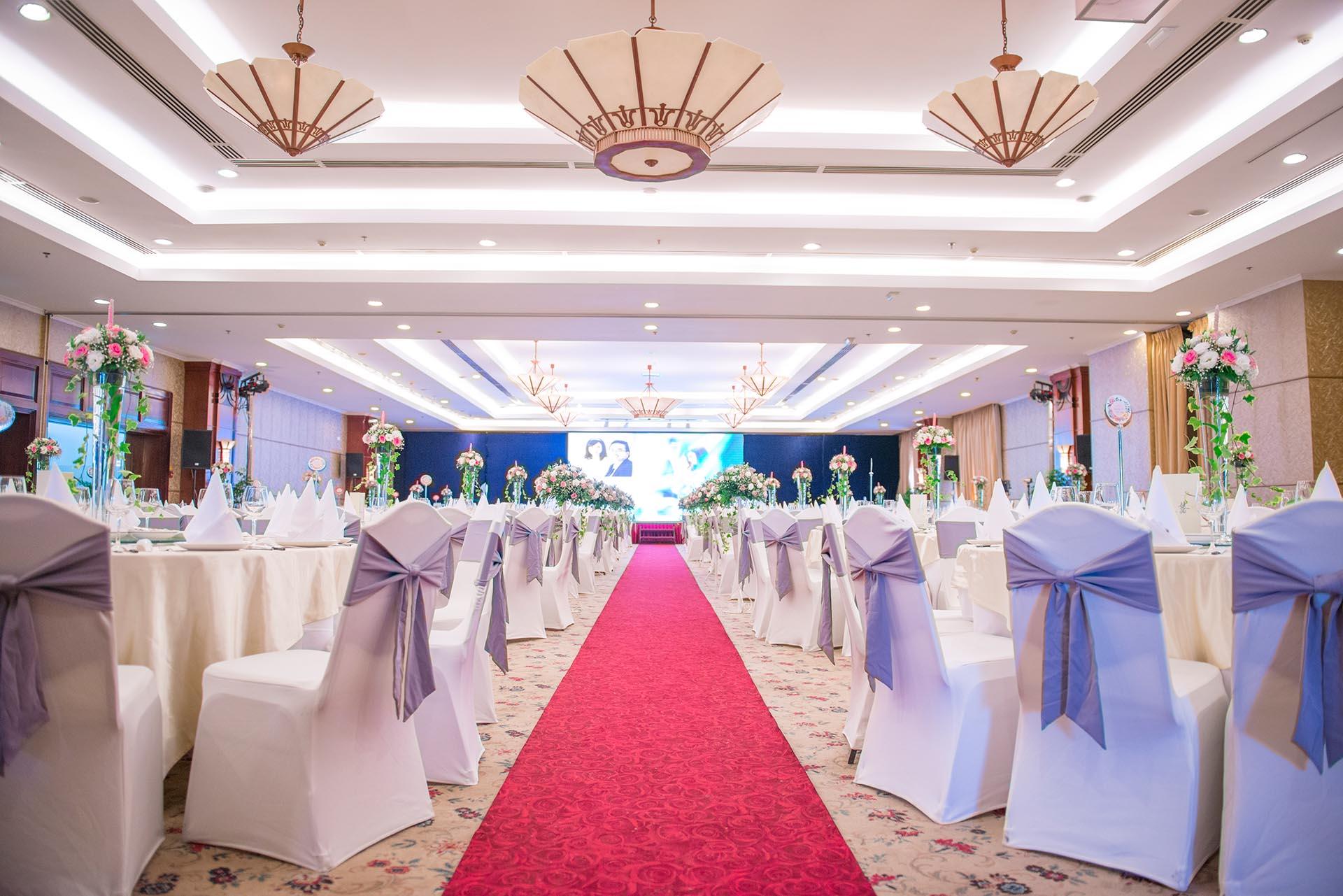 sảnh tiệc cưới Rex Hotel Saigon