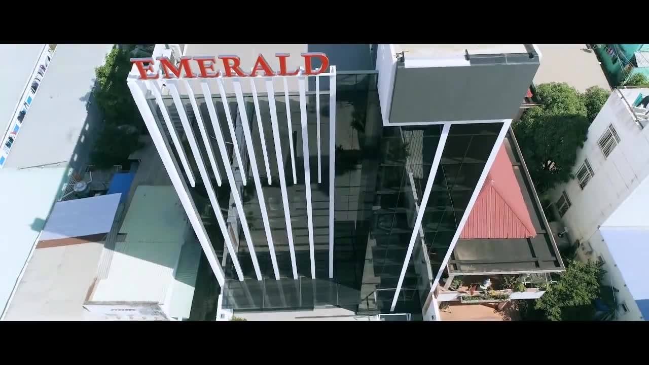 Trung Tâm Hội Nghị Tiệc Cưới Emerald