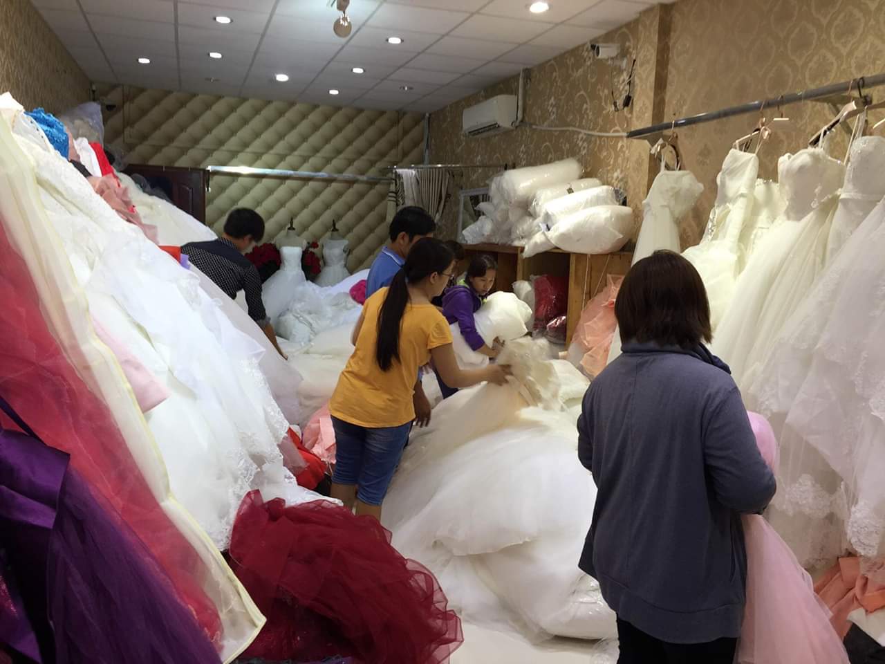 Áo Cưới Giá Sỉ Hồng Anh