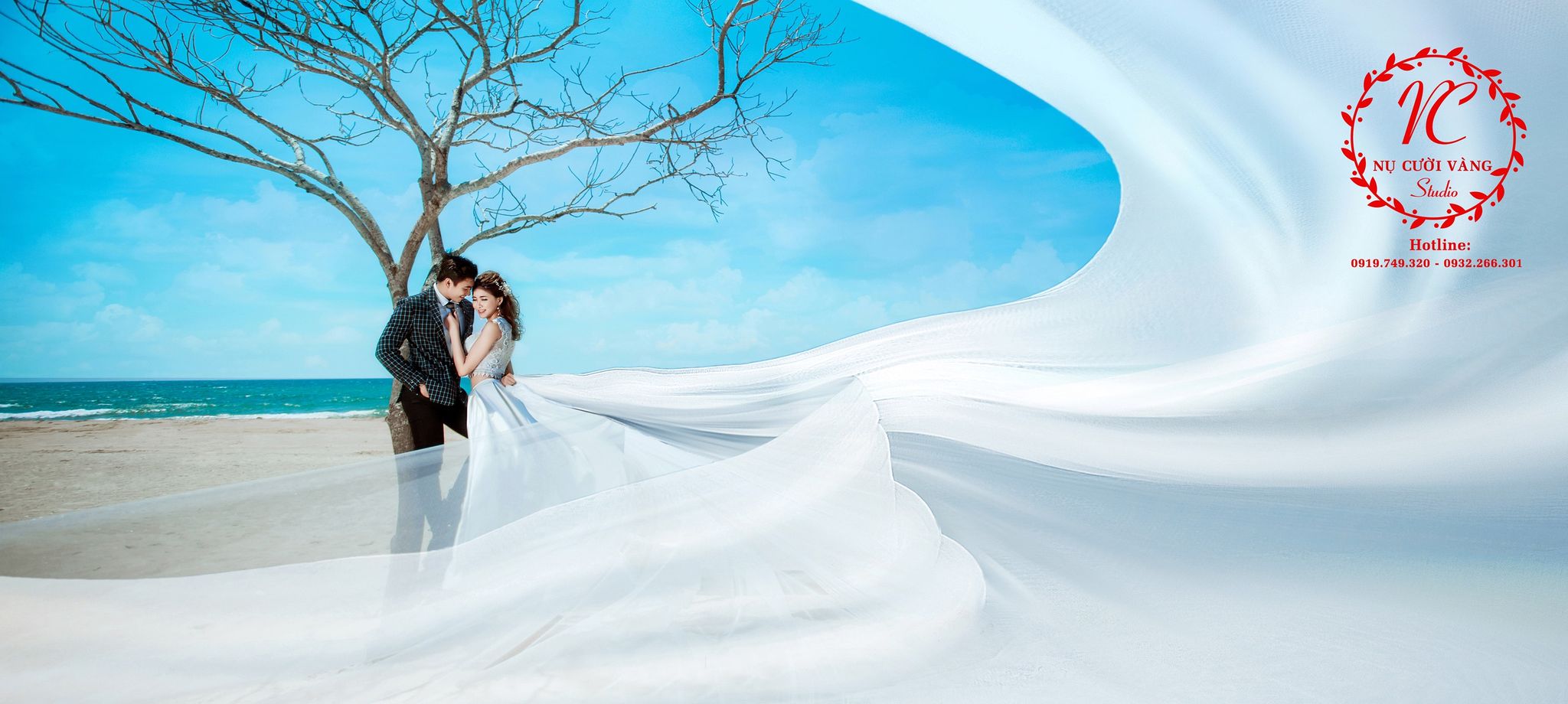 Nụ Cười Vàng Studio