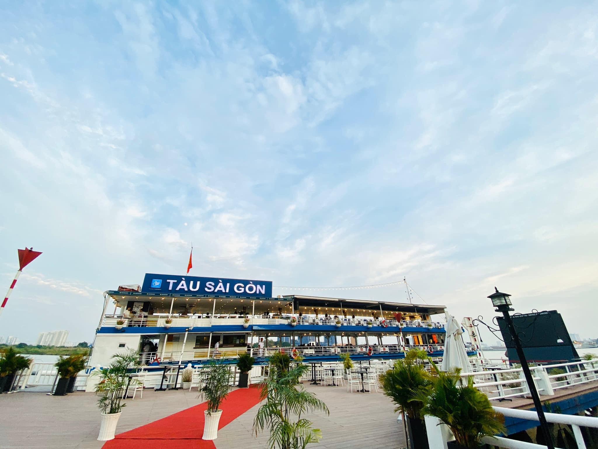 Nhà Hàng Tiệc Cưới Tân Cảng